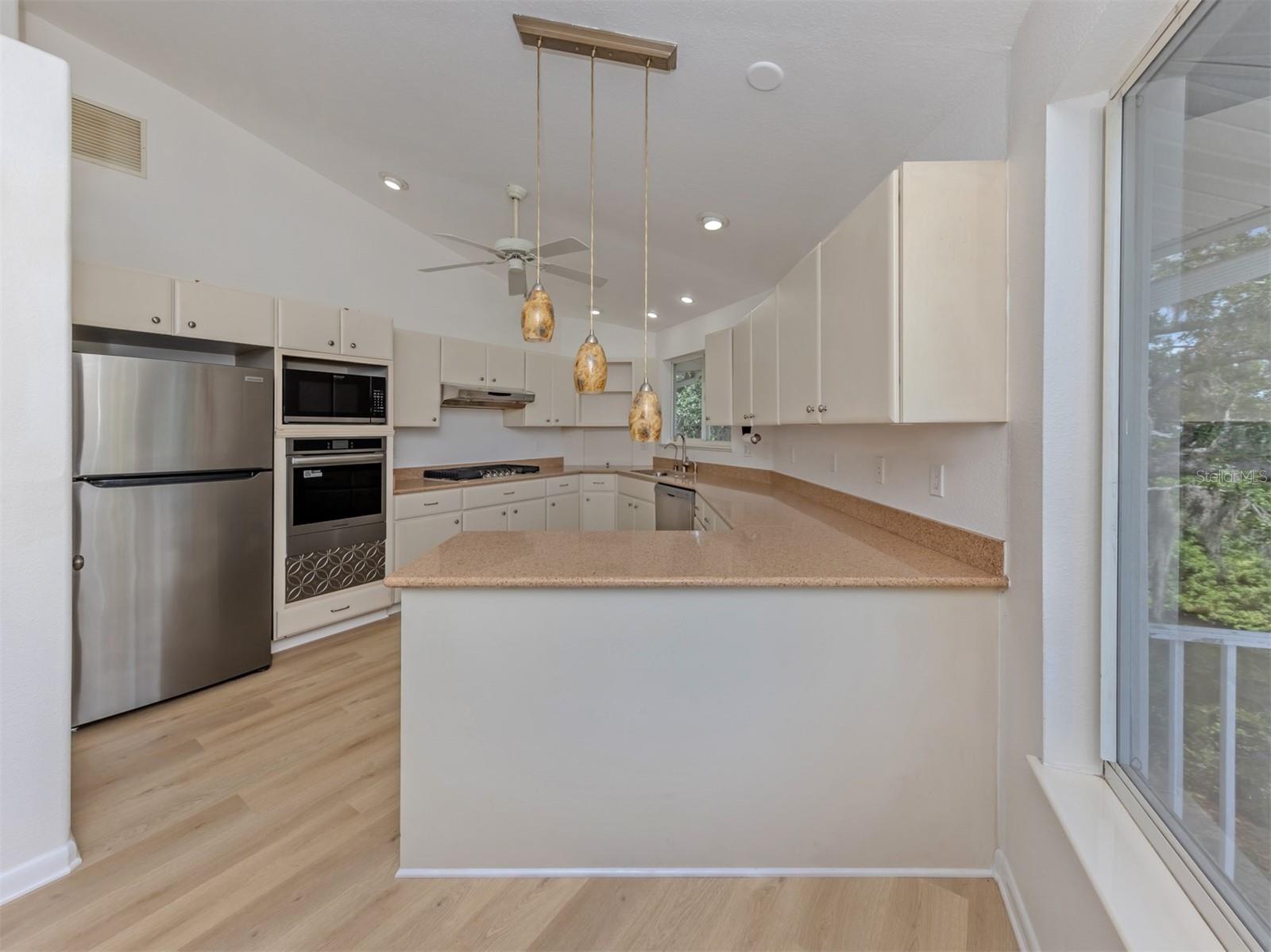 11883 DE LEON DR — photo 15