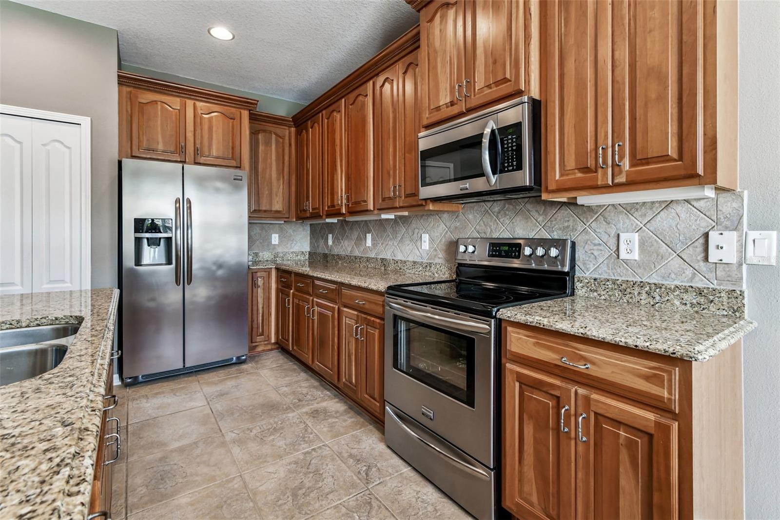 21753 GARDEN WALK LOOP — photo 21