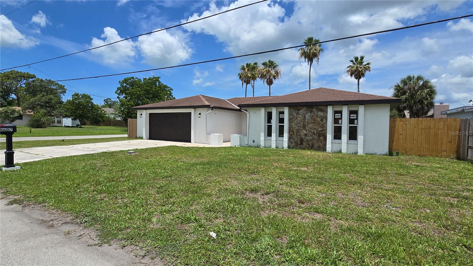 8607 LONGBOAT LN — photo 2