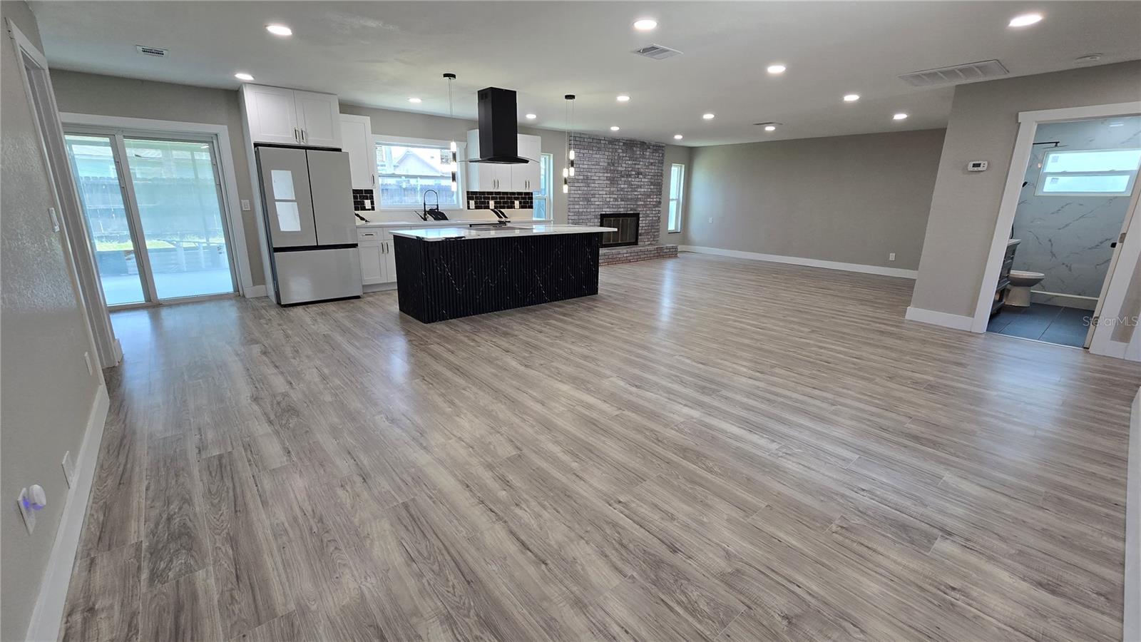8607 LONGBOAT LN — photo 4