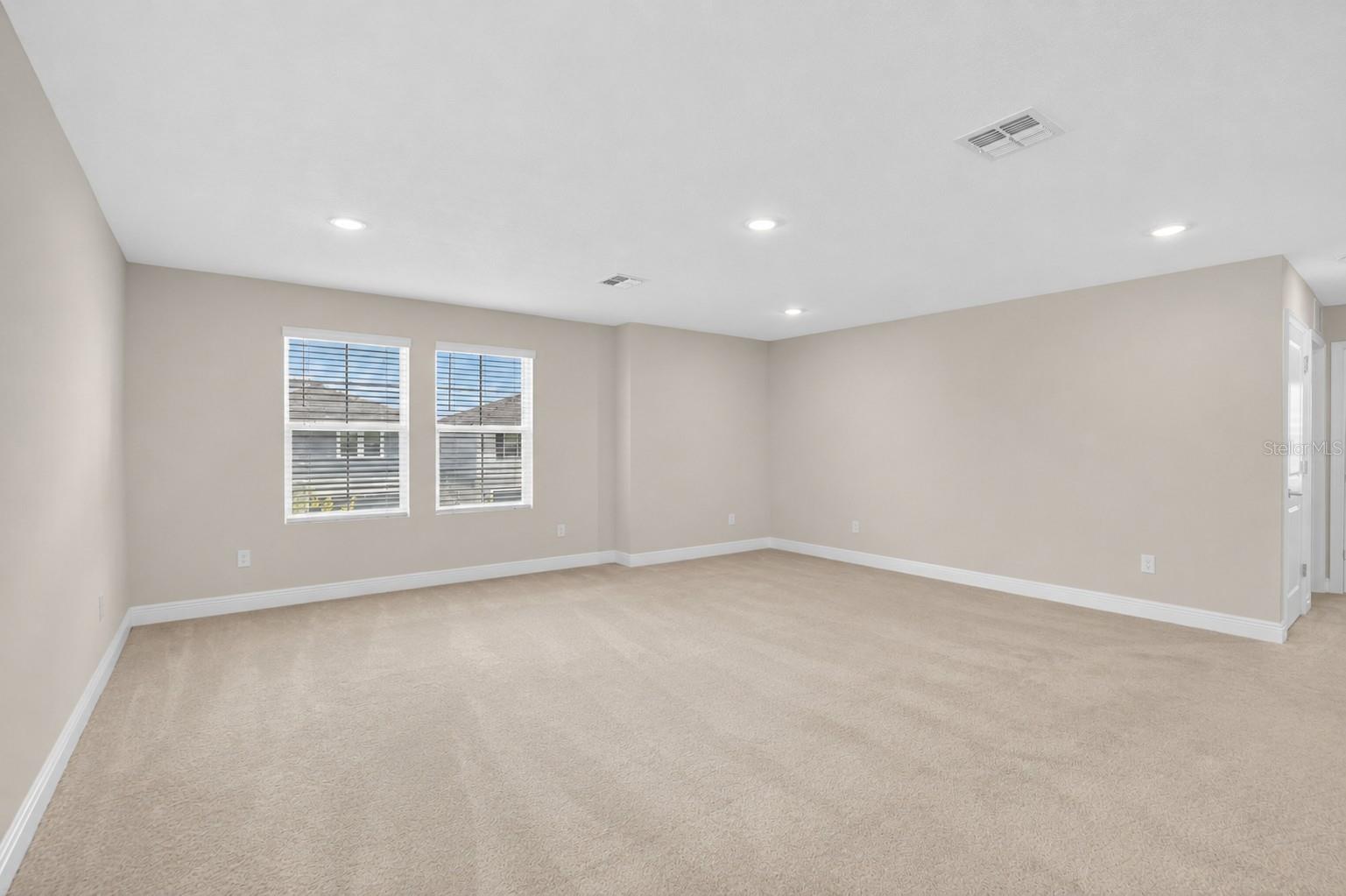 10009 SURREY ROSE DR — photo 33