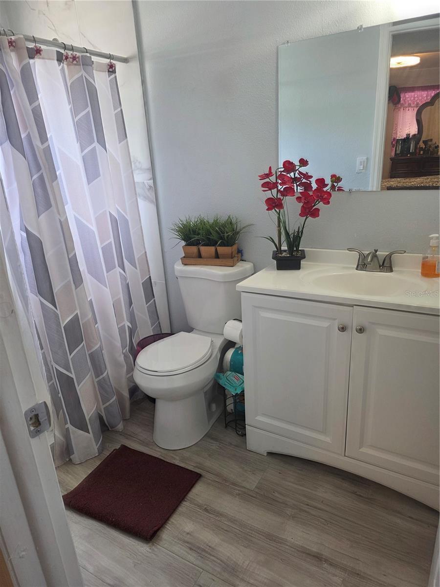 2619 E CHELSEA ST — photo 17
