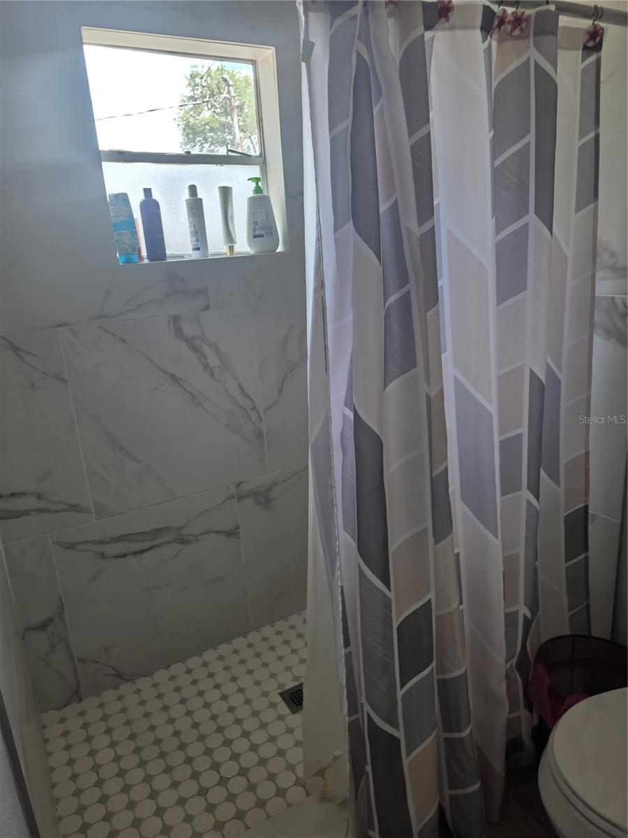 2619 E CHELSEA ST — photo 16
