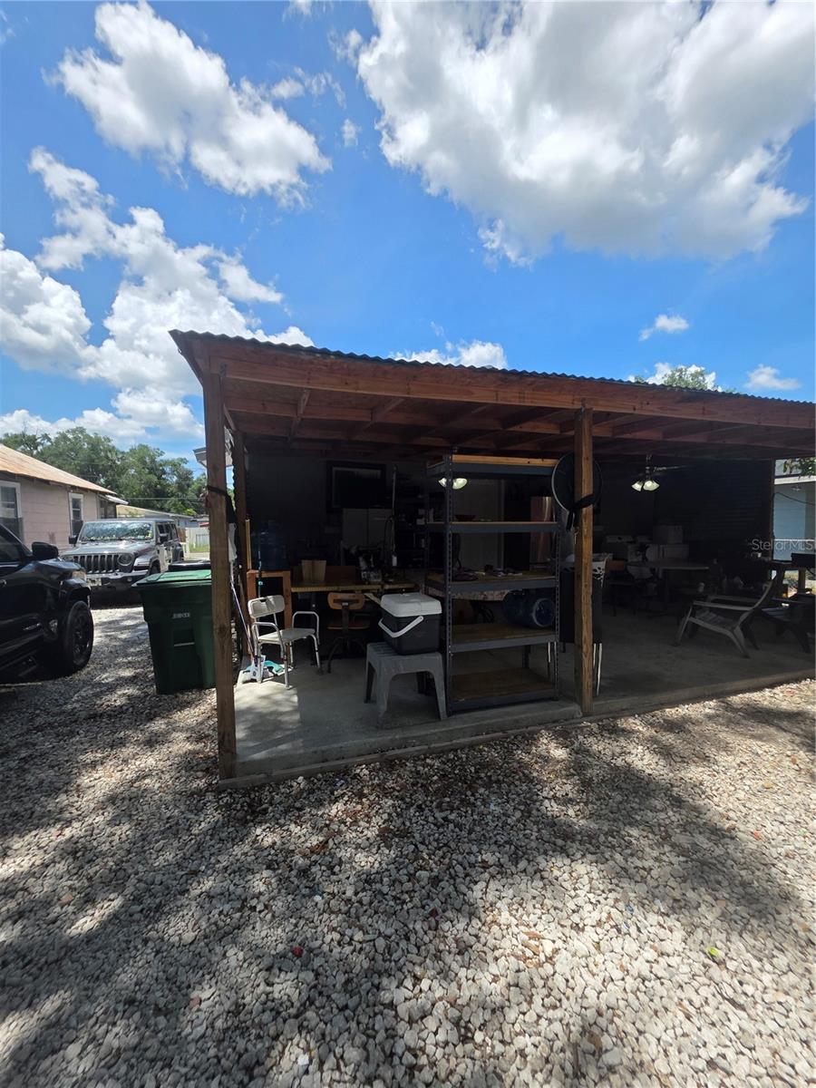 2619 E CHELSEA ST — photo 19