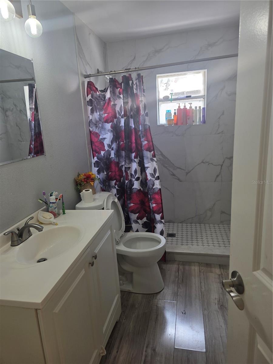 2619 E CHELSEA ST — photo 13