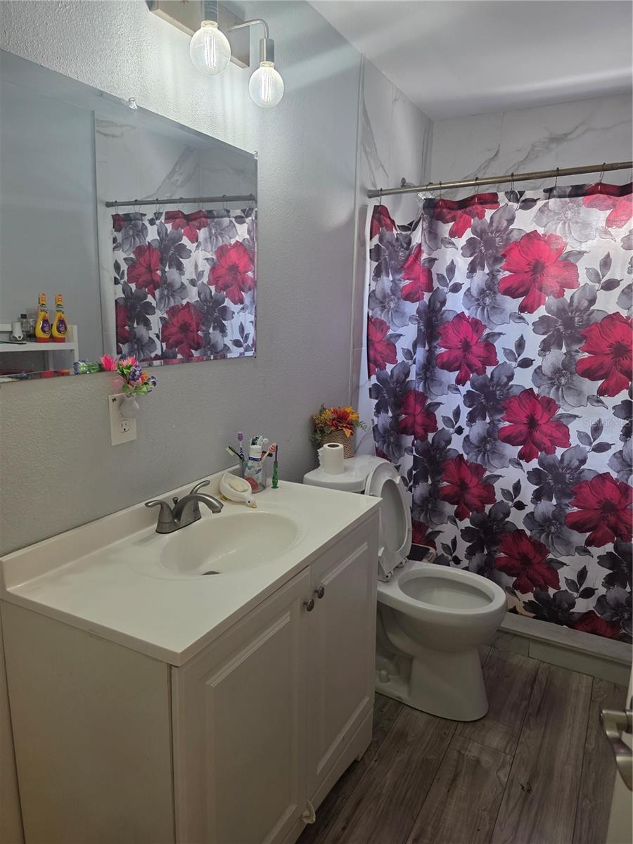 2619 E CHELSEA ST — photo 14
