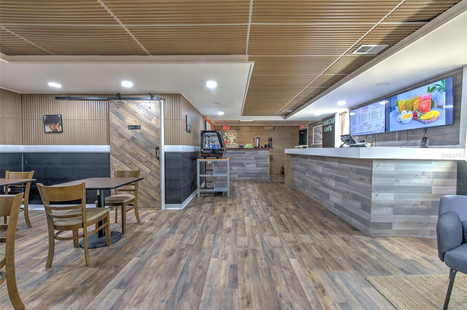 7030 W HILLSBOROUGH AVE #Suit B — photo 21