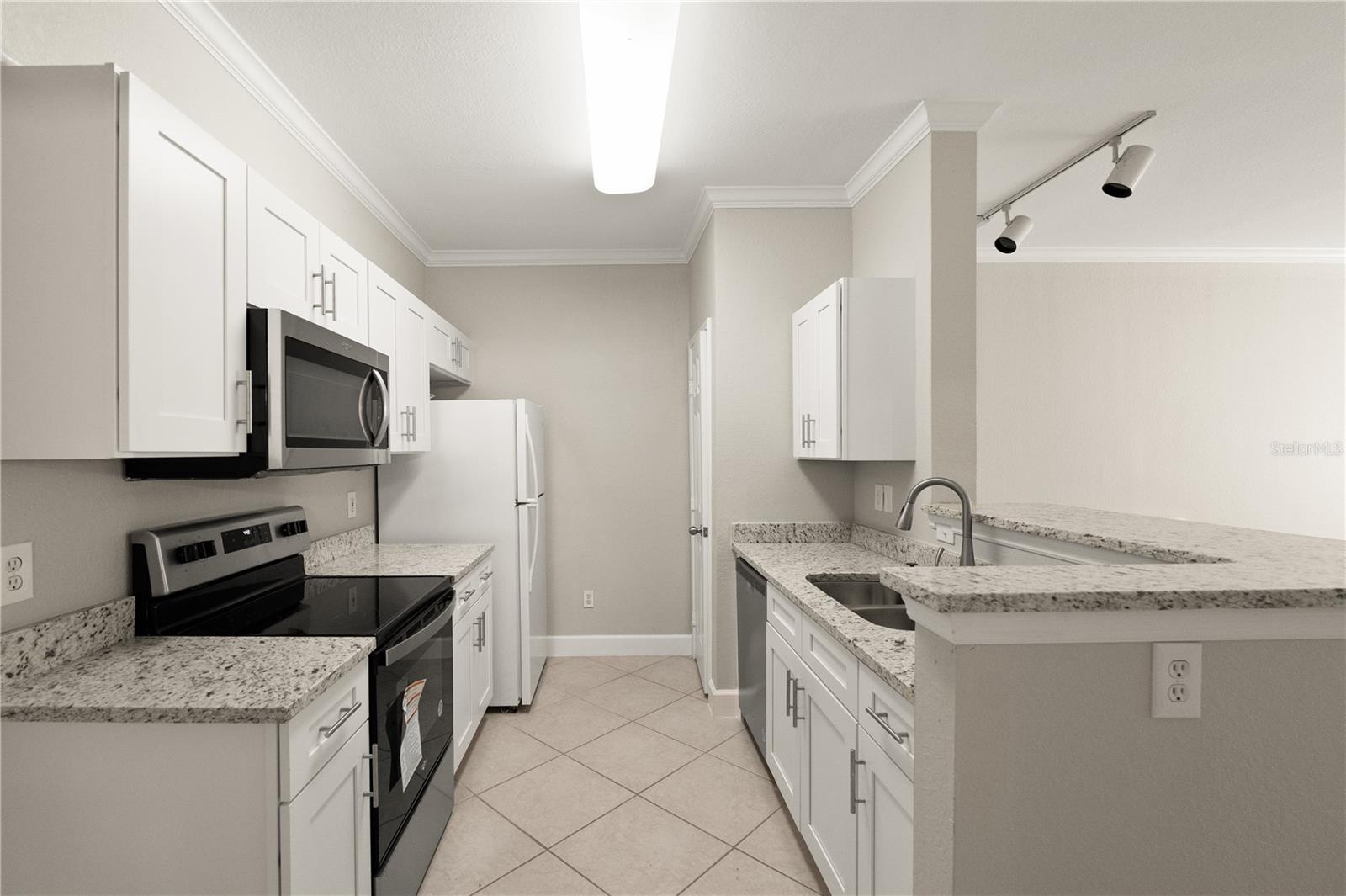 4307 BAYSIDE VILLAGE DR #103 — photo 17