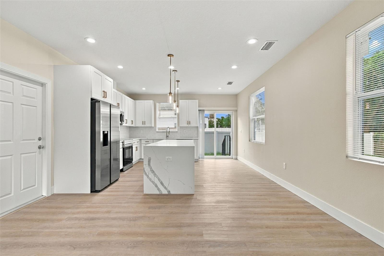 7315 MOUNT VERNON RD — photo 8