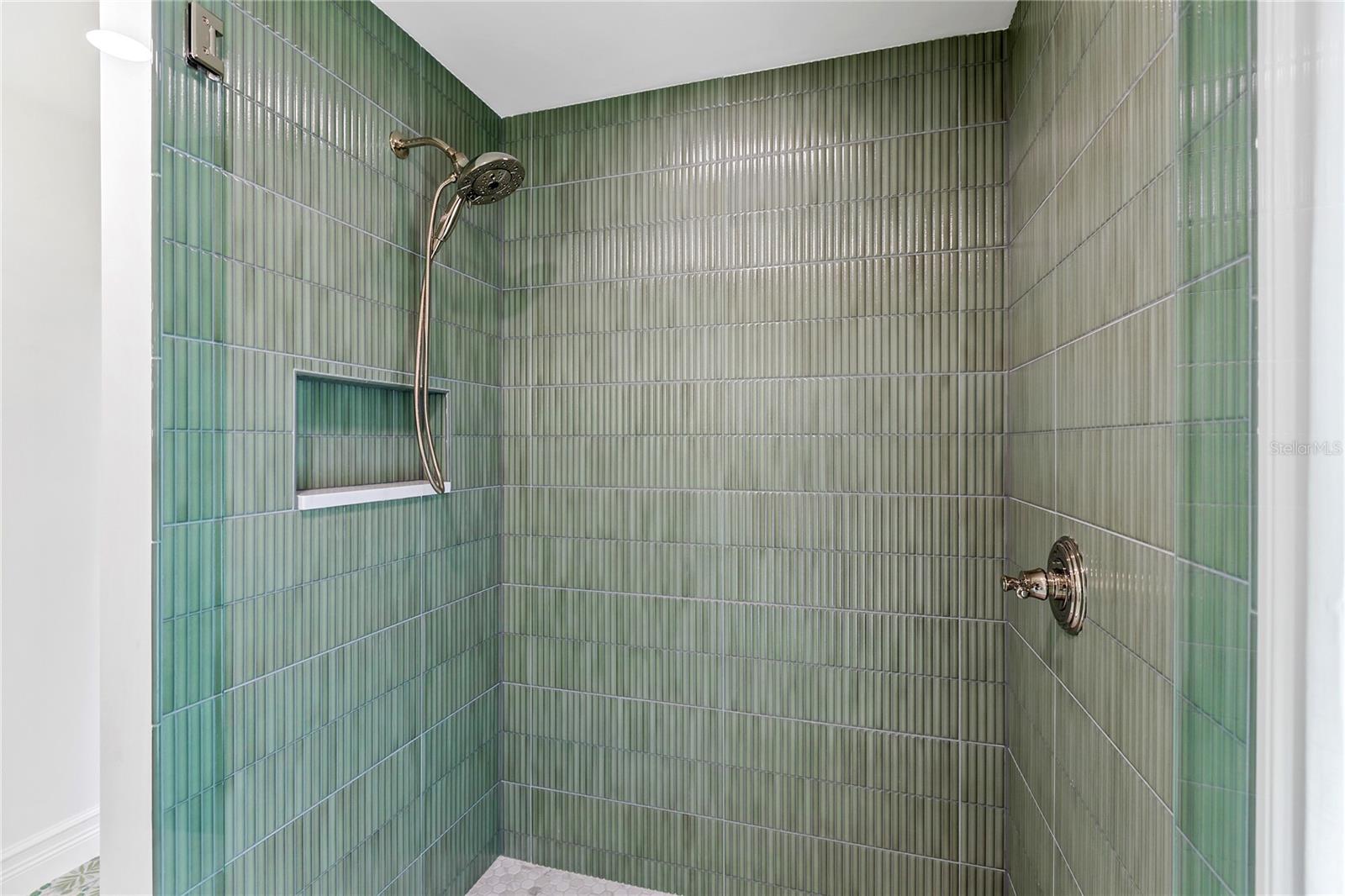 4908 TAYWATER DELL — photo 41