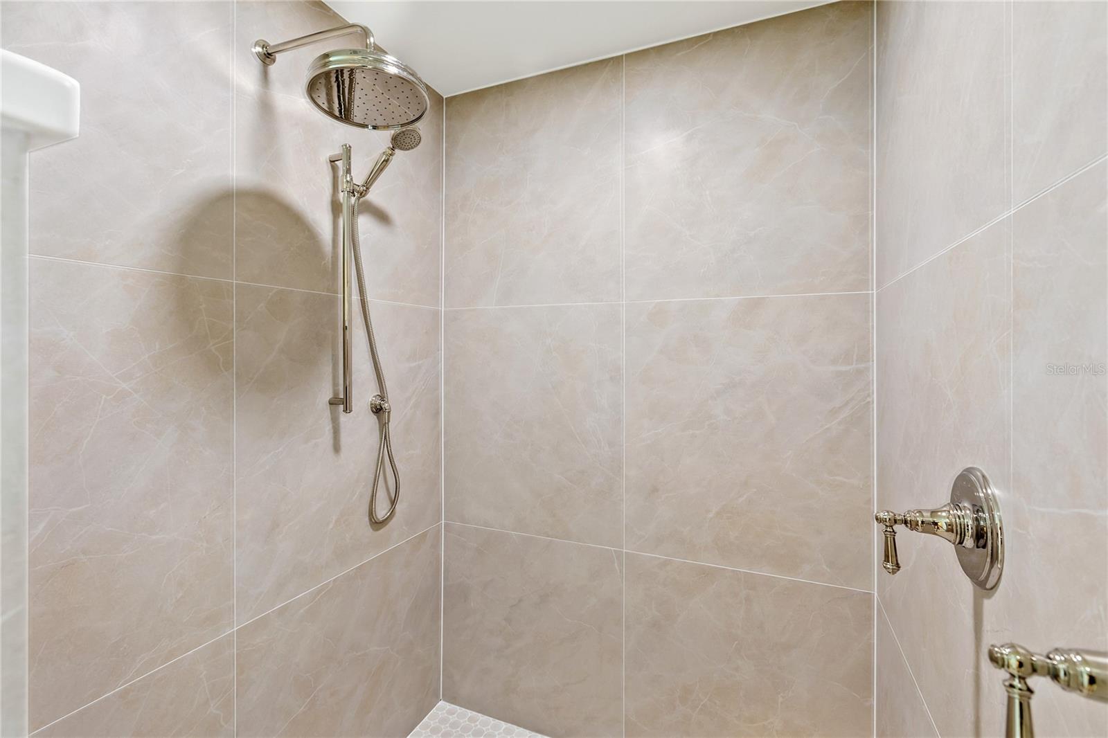 4908 TAYWATER DELL — photo 37
