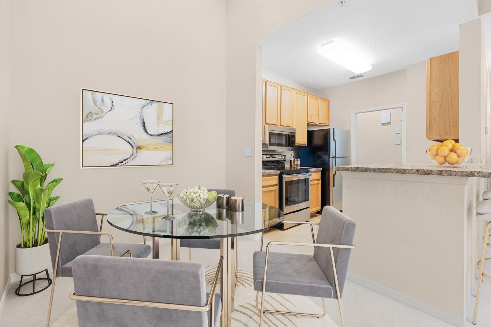 10211 COURTNEY PALMS #303 — photo 4
