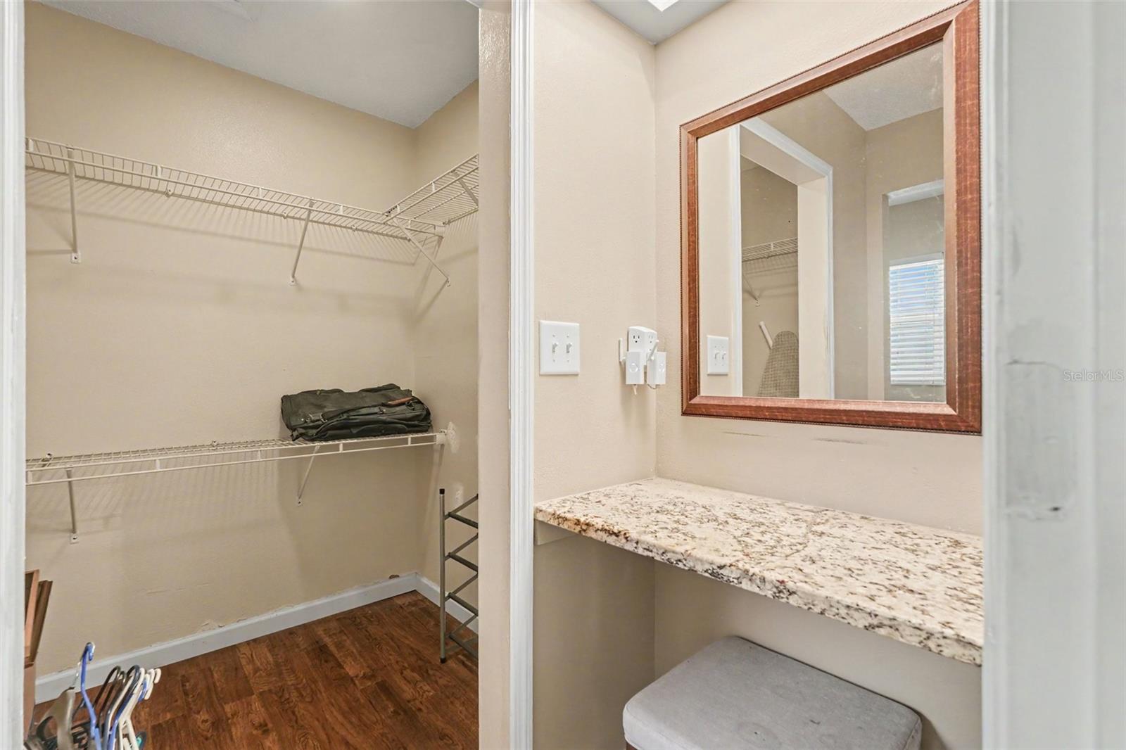 2627 SURREY DR — photo 29