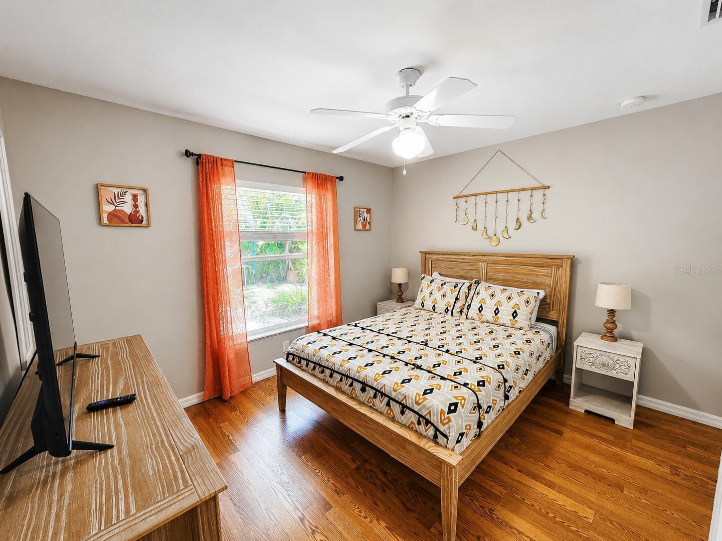 4394 GLORDANO AVE — photo 21