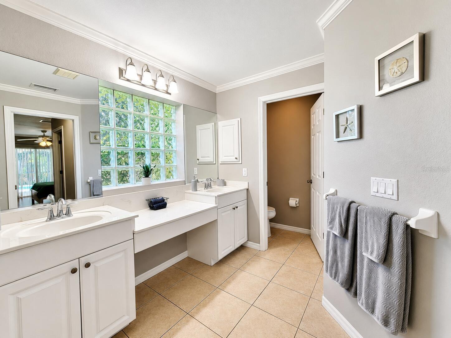 4394 GLORDANO AVE — photo 15