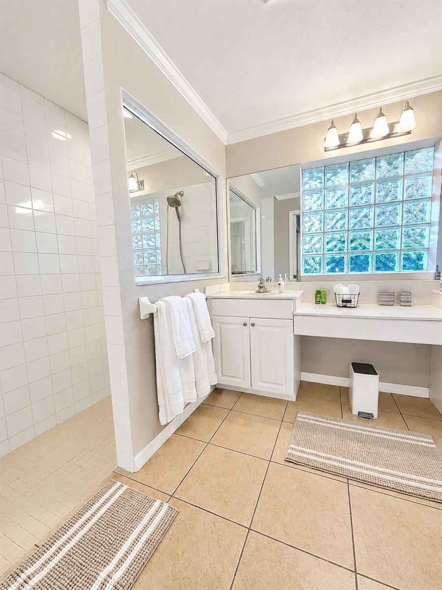 4394 GLORDANO AVE — photo 14