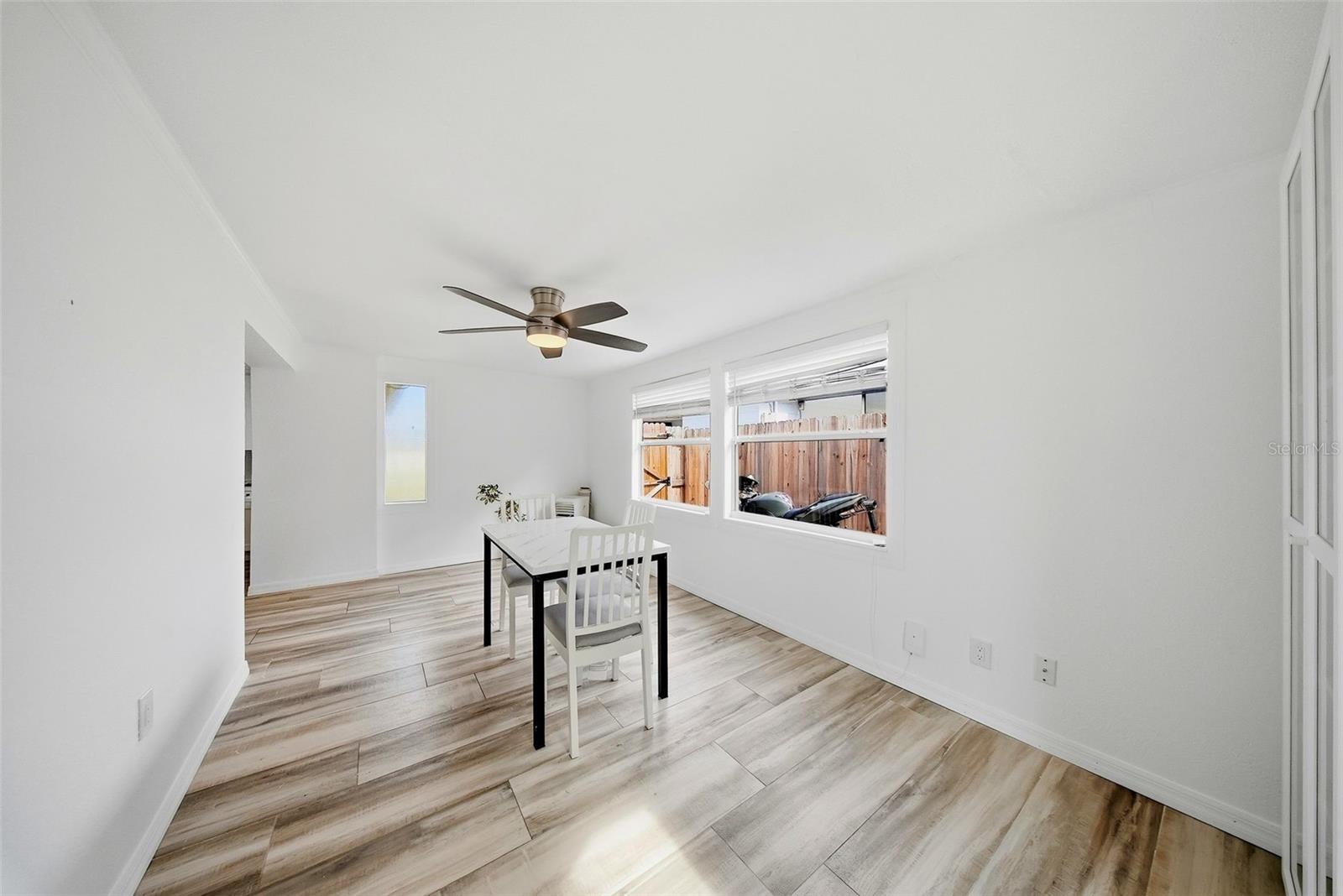 1565 CONNECTICUT AVE NE — photo 17