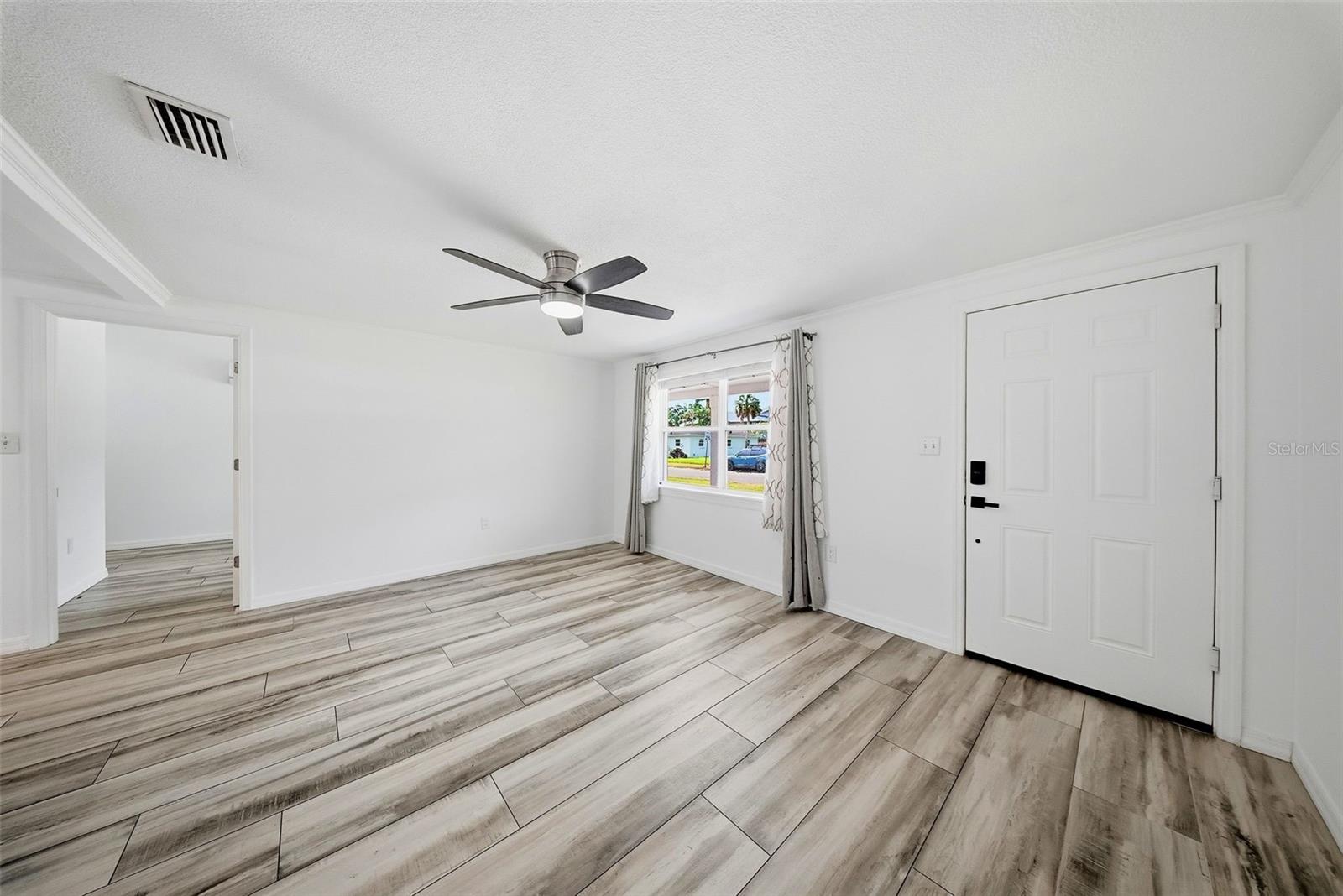 1565 CONNECTICUT AVE NE — photo 6
