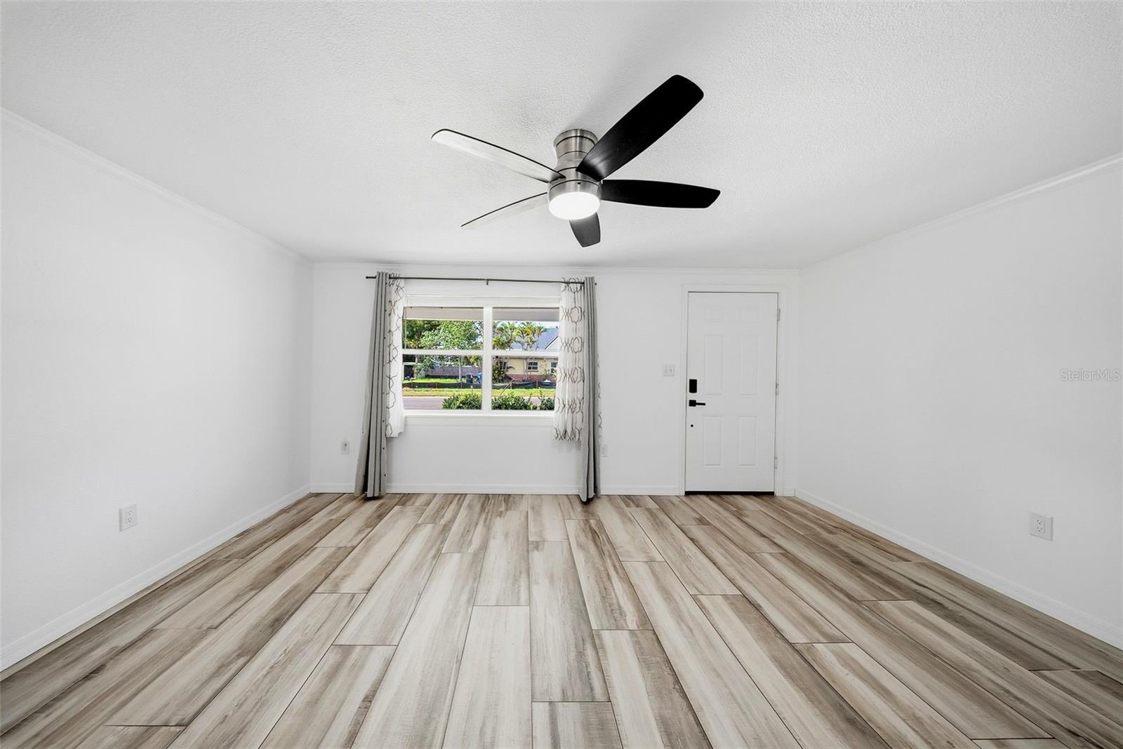 1565 CONNECTICUT AVE NE — photo 5