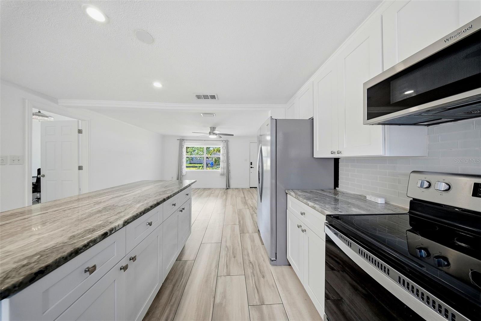 1565 CONNECTICUT AVE NE — photo 13