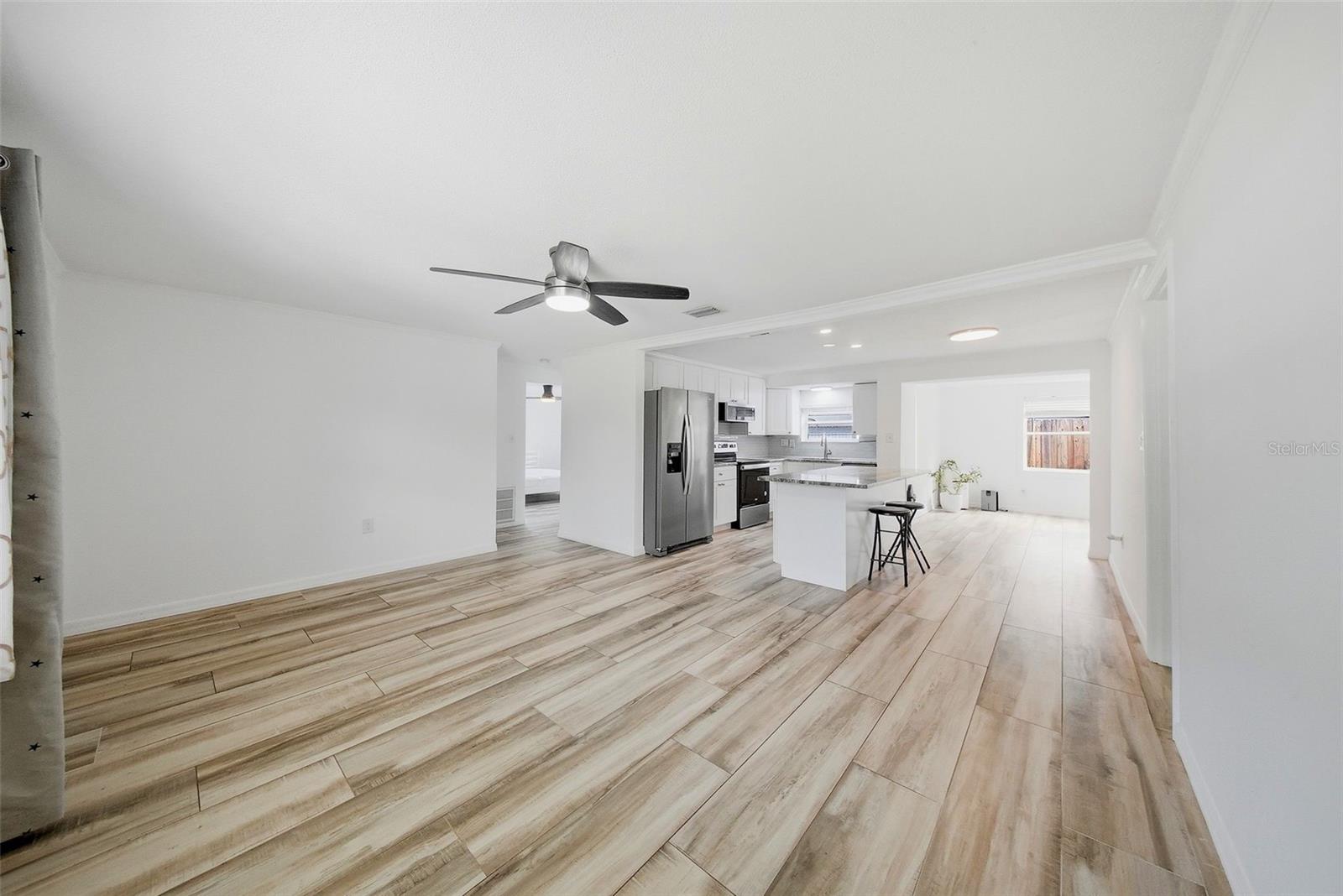 1565 CONNECTICUT AVE NE — photo 8