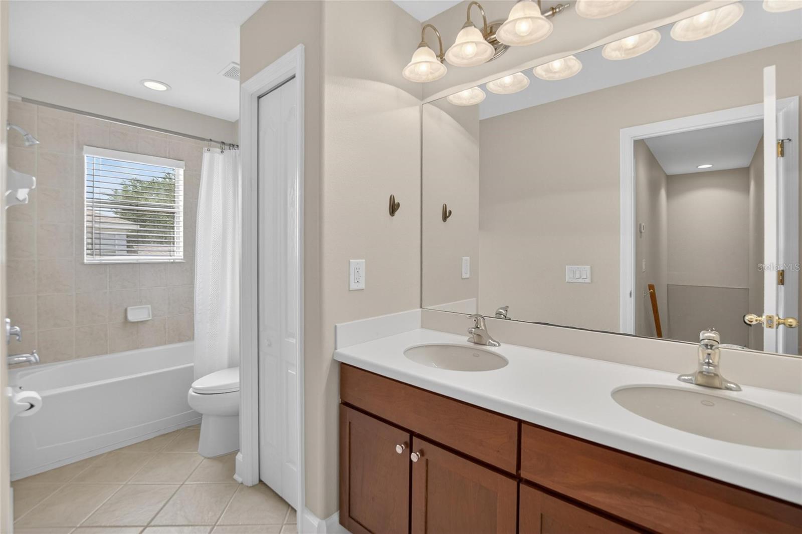 21040 GREEN WING CT — photo 16