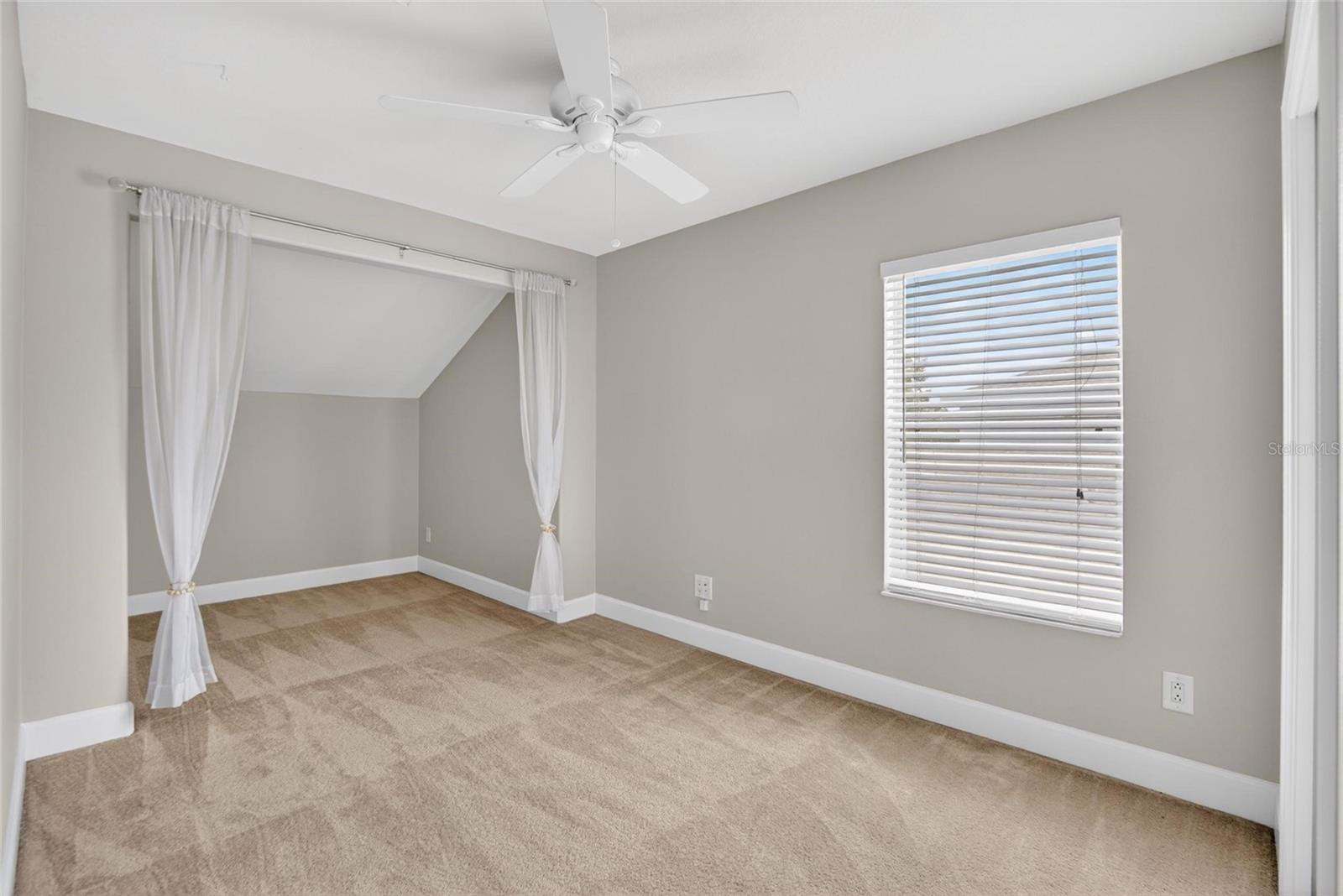 21040 GREEN WING CT — photo 17