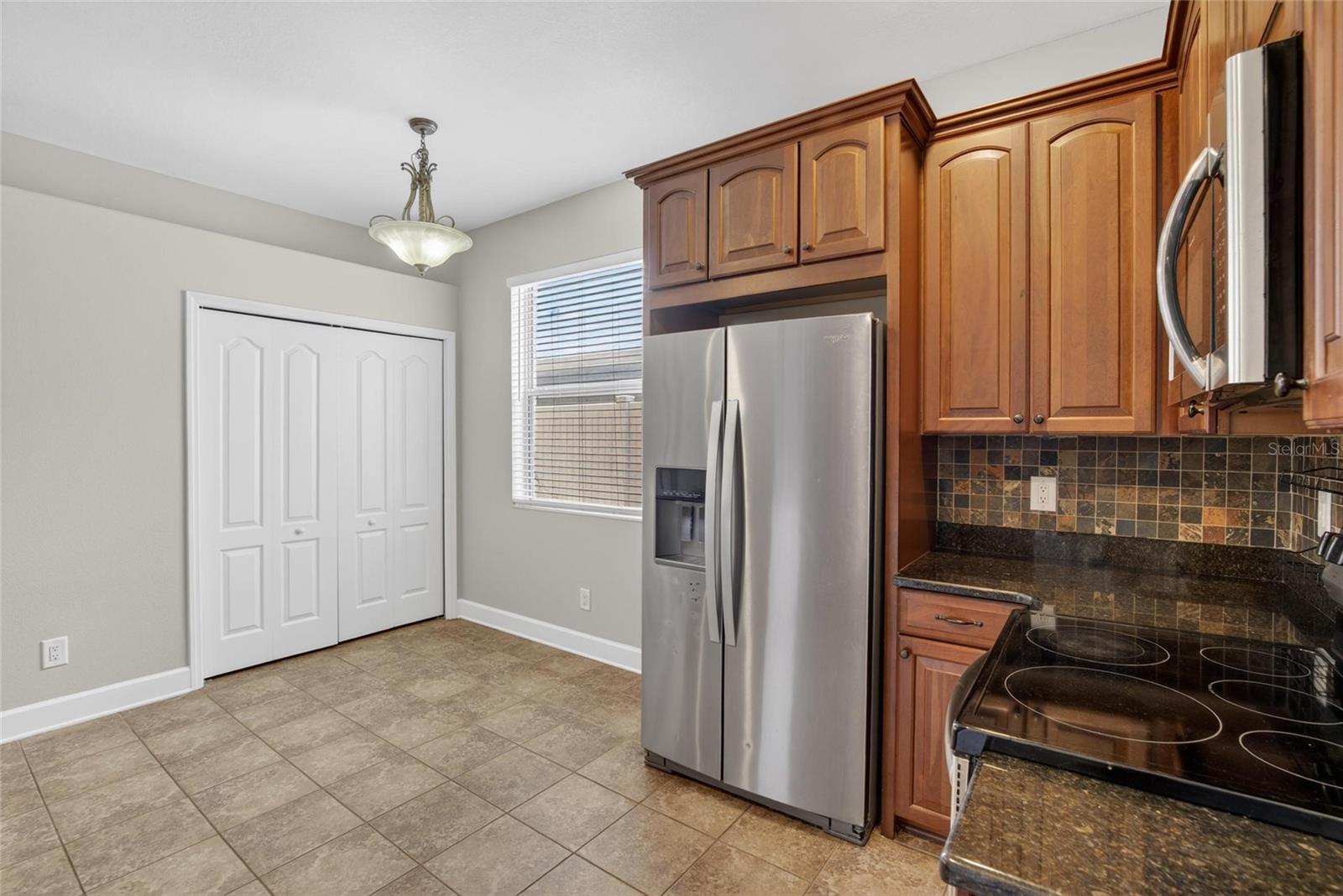 21040 GREEN WING CT — photo 8