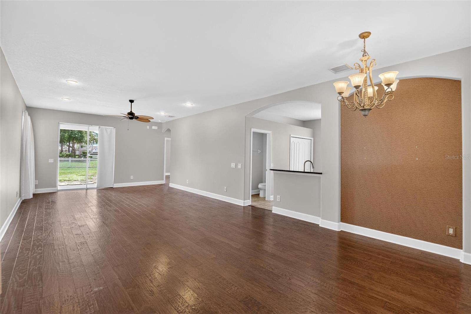 21040 GREEN WING CT — photo 5