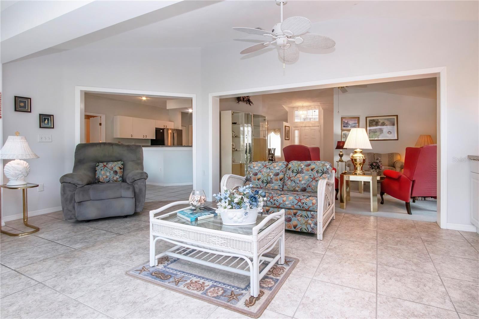 2042 PRESTANCIA LN — photo 24