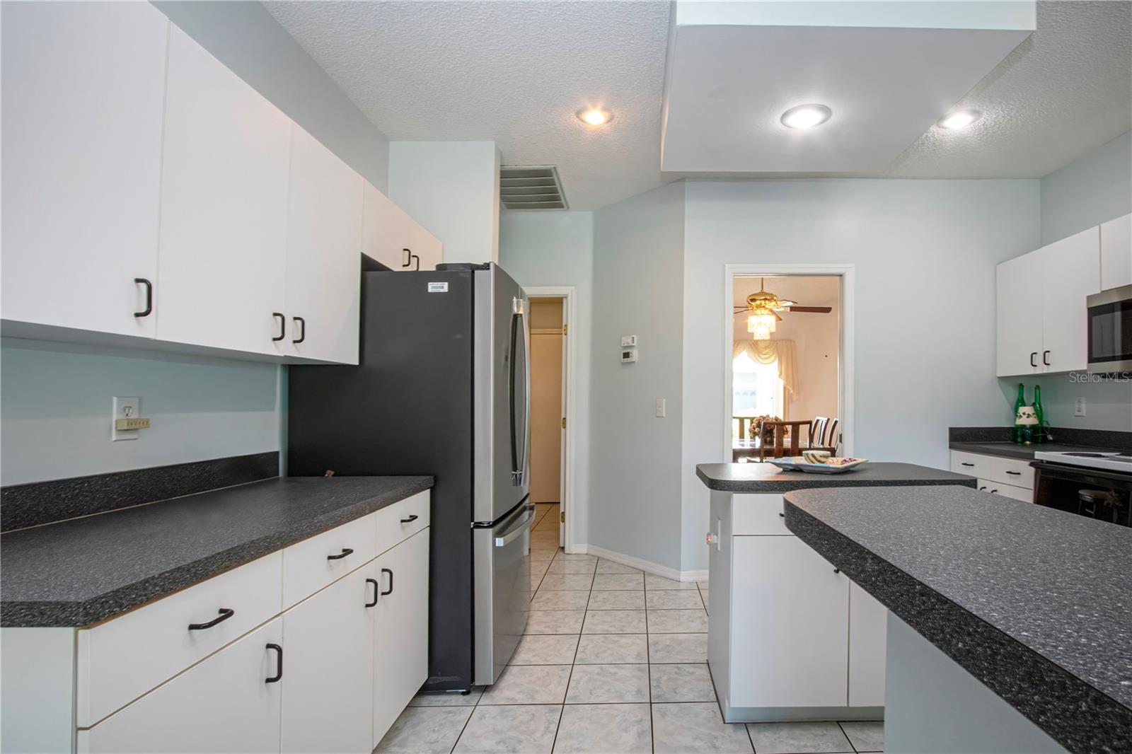 2042 PRESTANCIA LN — photo 34