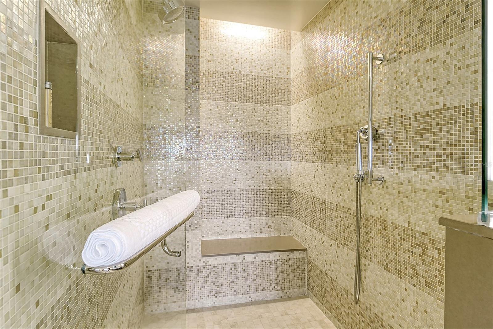 915 SEASIDE DR #402, Weeks 10-13 — photo 23