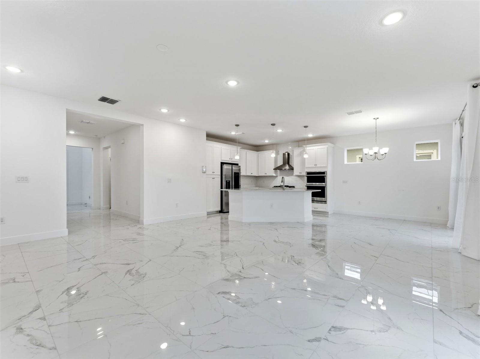 5232 WISHING ARCH DR — photo 3