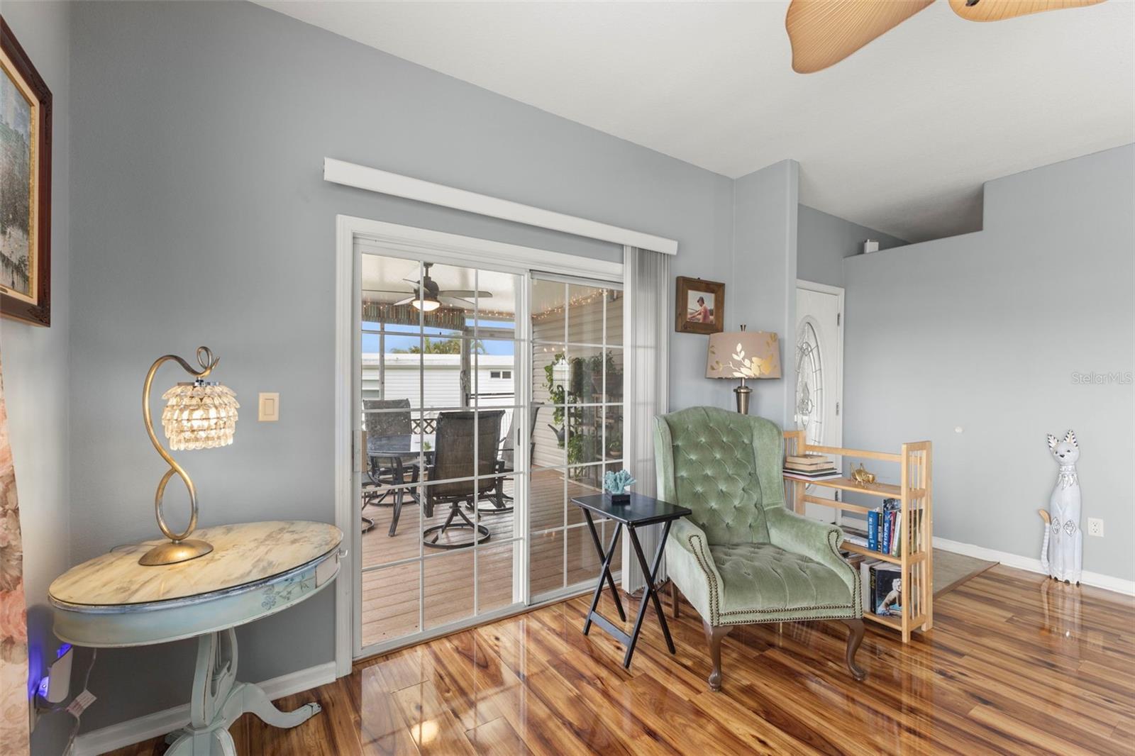 124 AMERICANA CT NE #214 — photo 9
