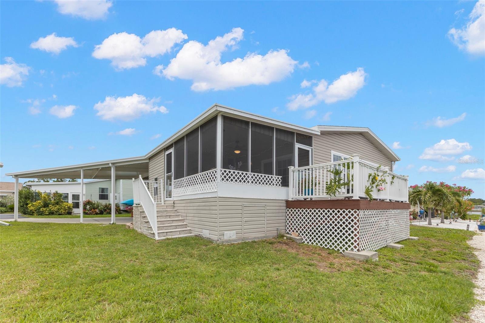 124 AMERICANA CT NE #214 — photo 5