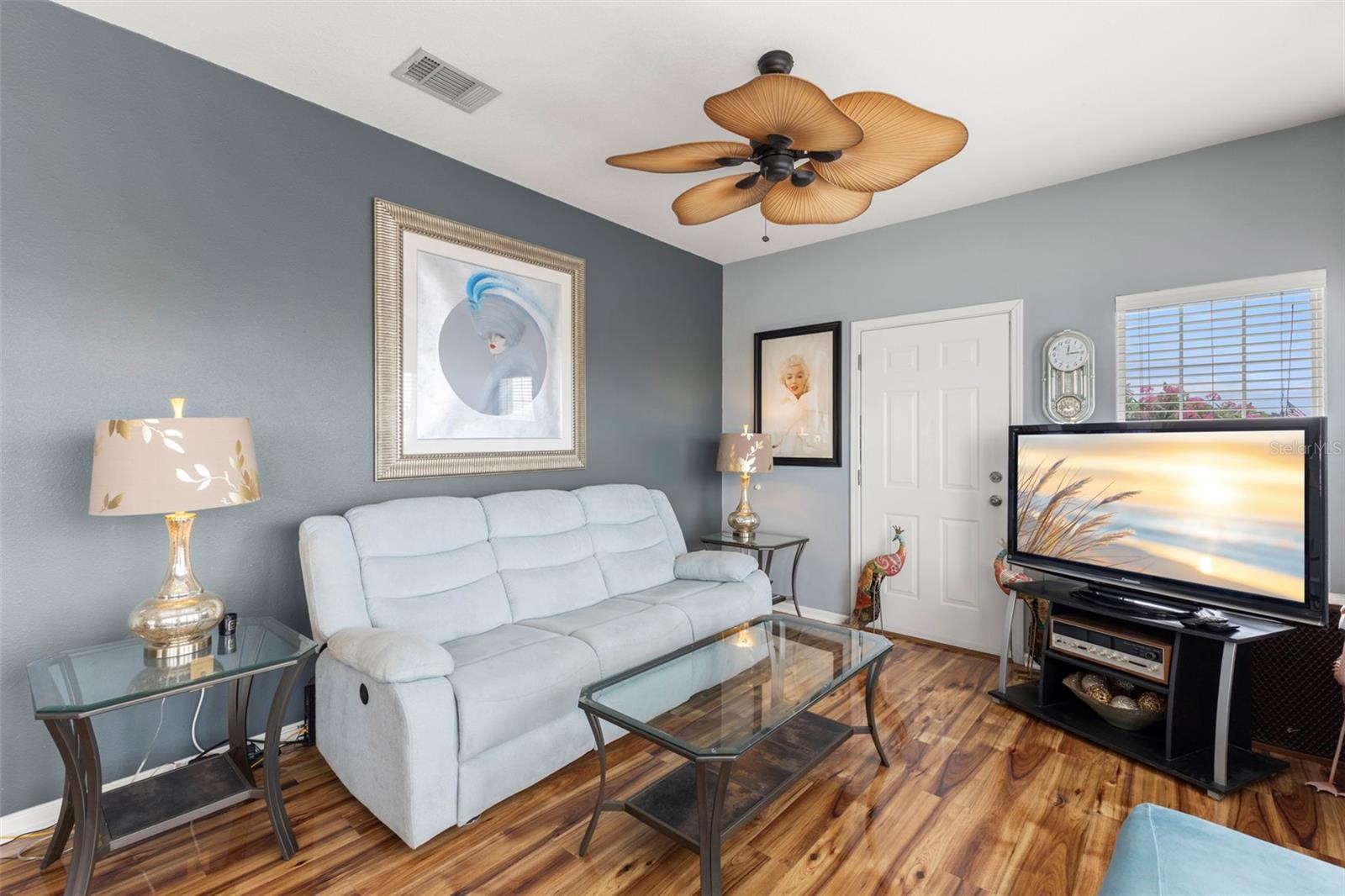 124 AMERICANA CT NE #214 — photo 10