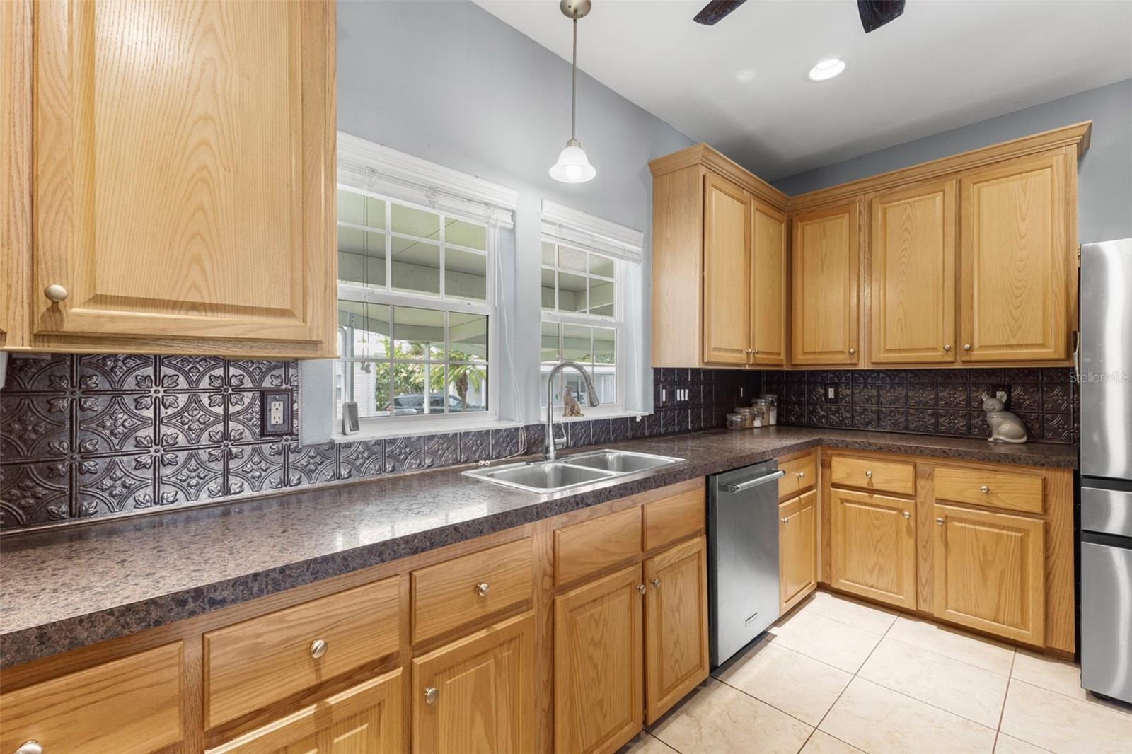 124 AMERICANA CT NE #214 — photo 15