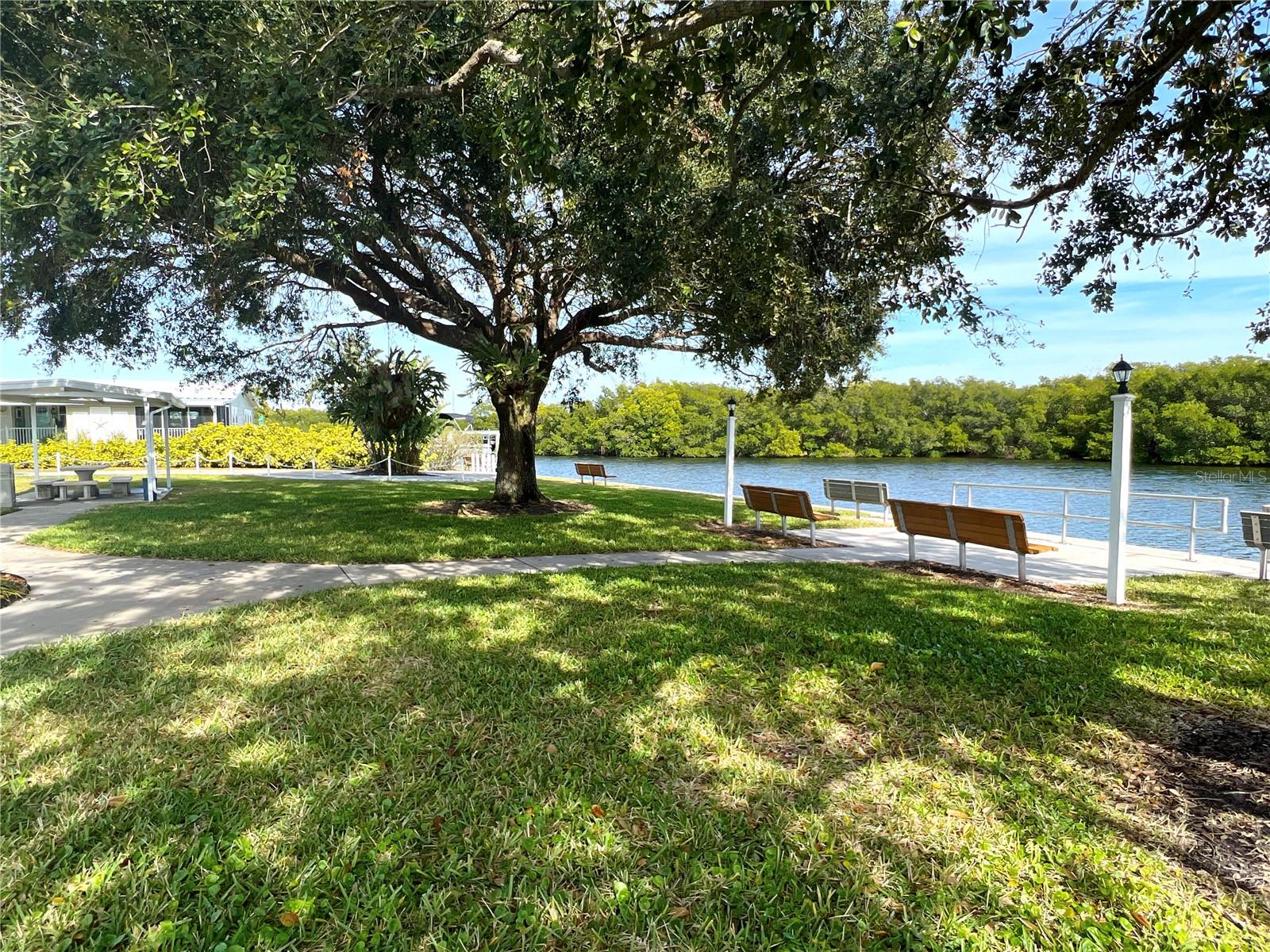124 AMERICANA CT NE #214 — photo 36