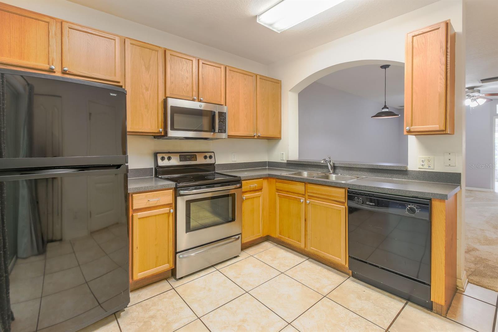 16342 ROLLINGBROOK DR — photo 13