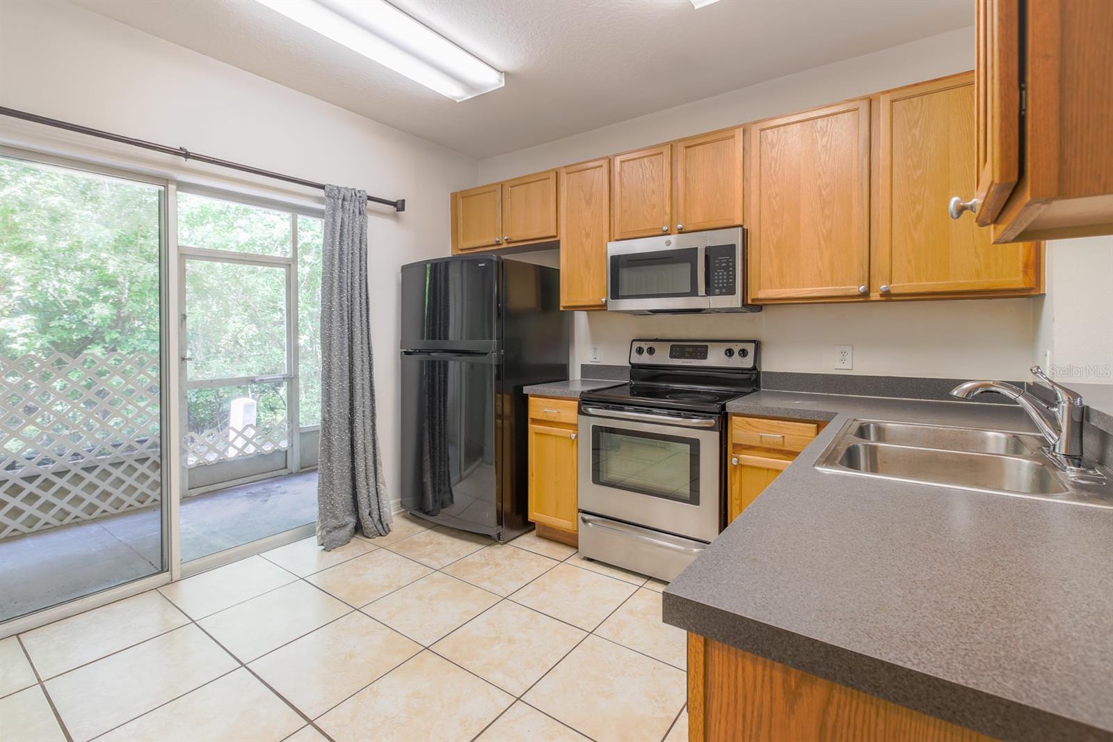16342 ROLLINGBROOK DR — photo 12