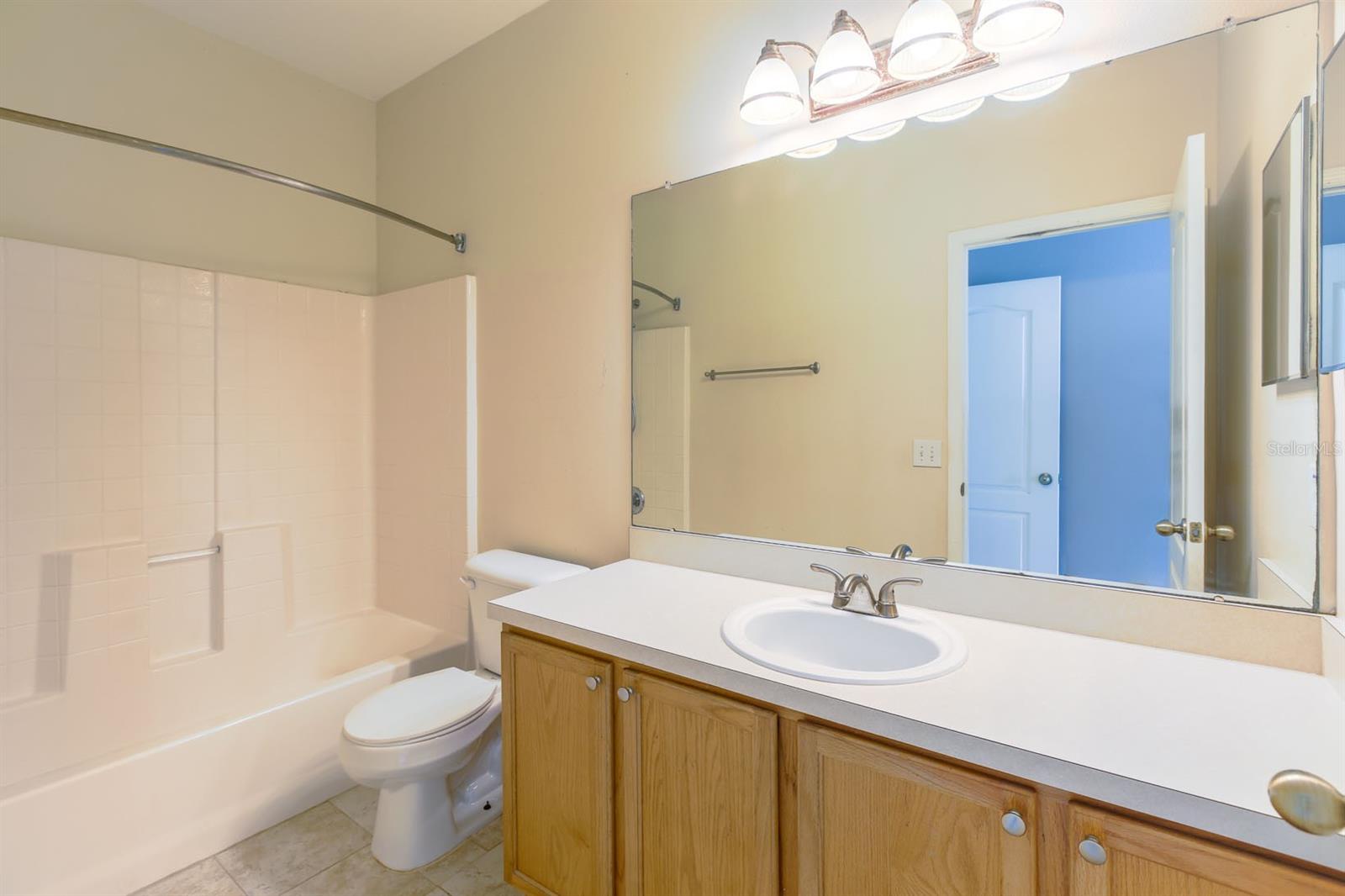 16342 ROLLINGBROOK DR — photo 22