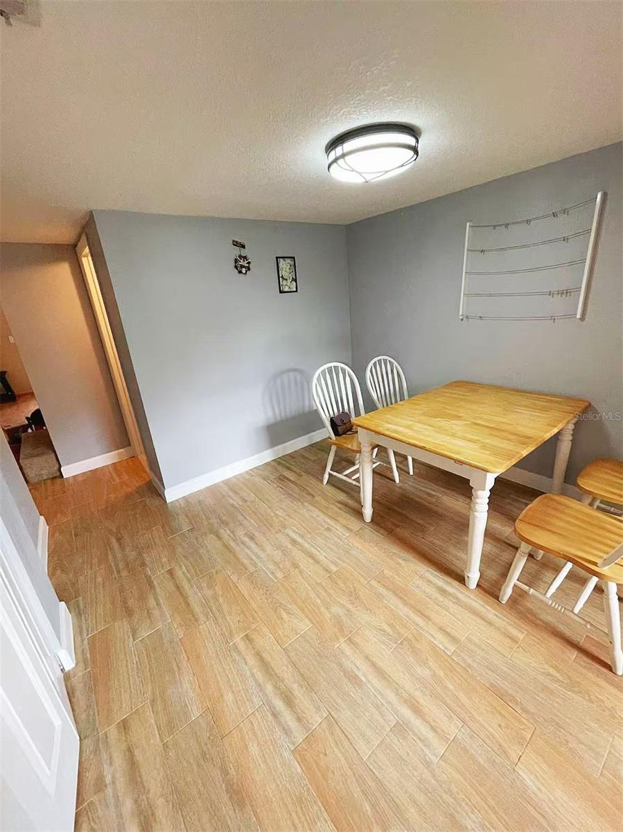 14402 REUTER STRASSE CIR #223 — photo 4