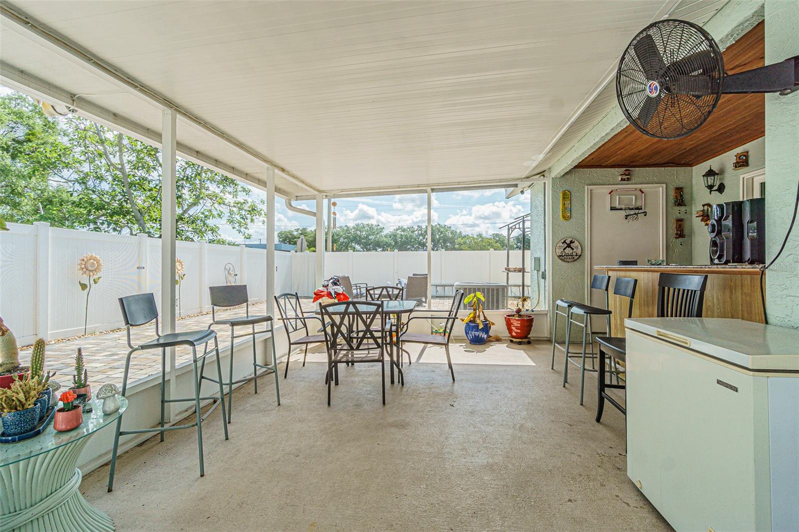 7601 LIMEBURY CT — photo 16