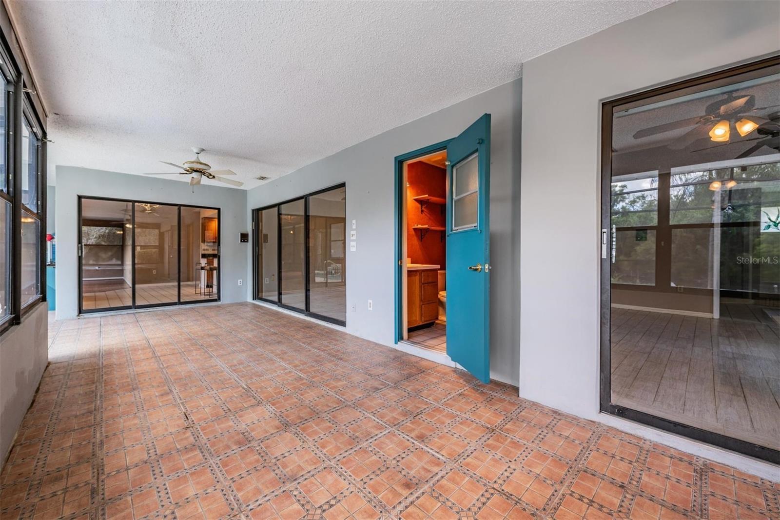 3817 NICHOLAS CIR — photo 37