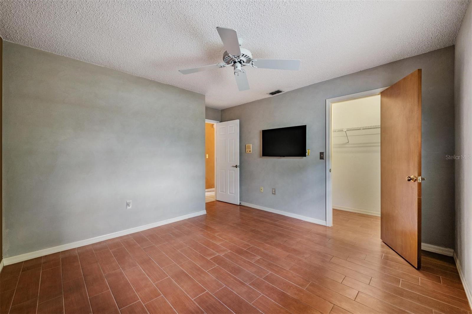 3817 NICHOLAS CIR — photo 51
