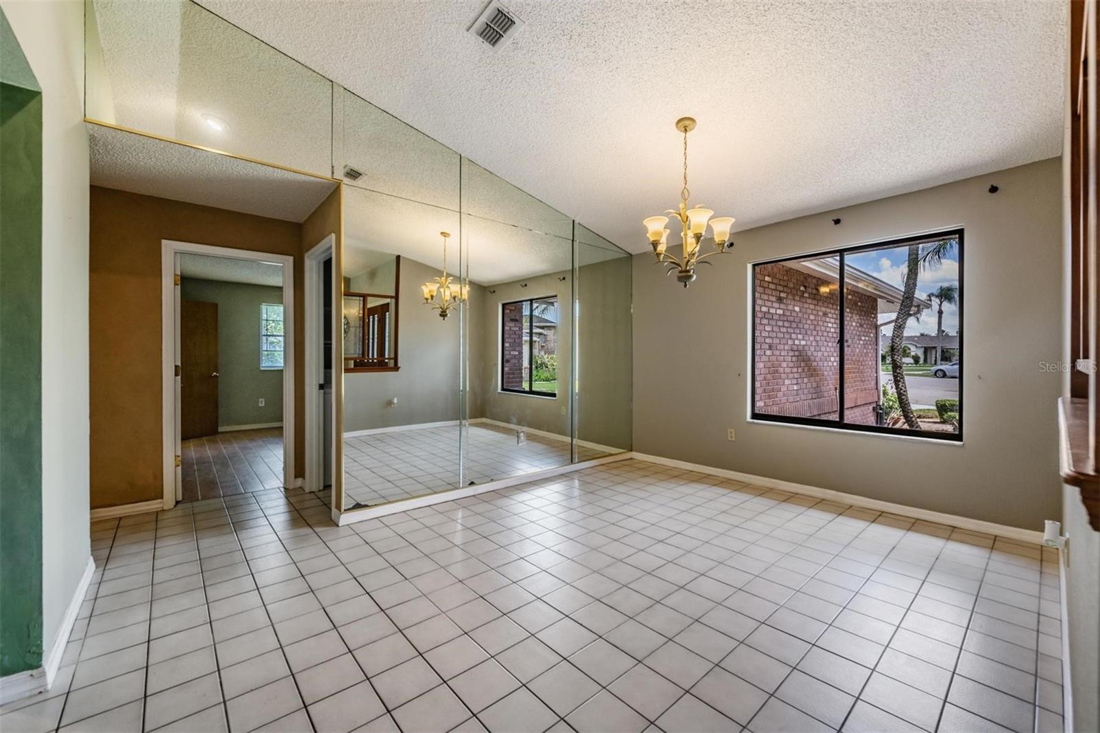 3817 NICHOLAS CIR — photo 24