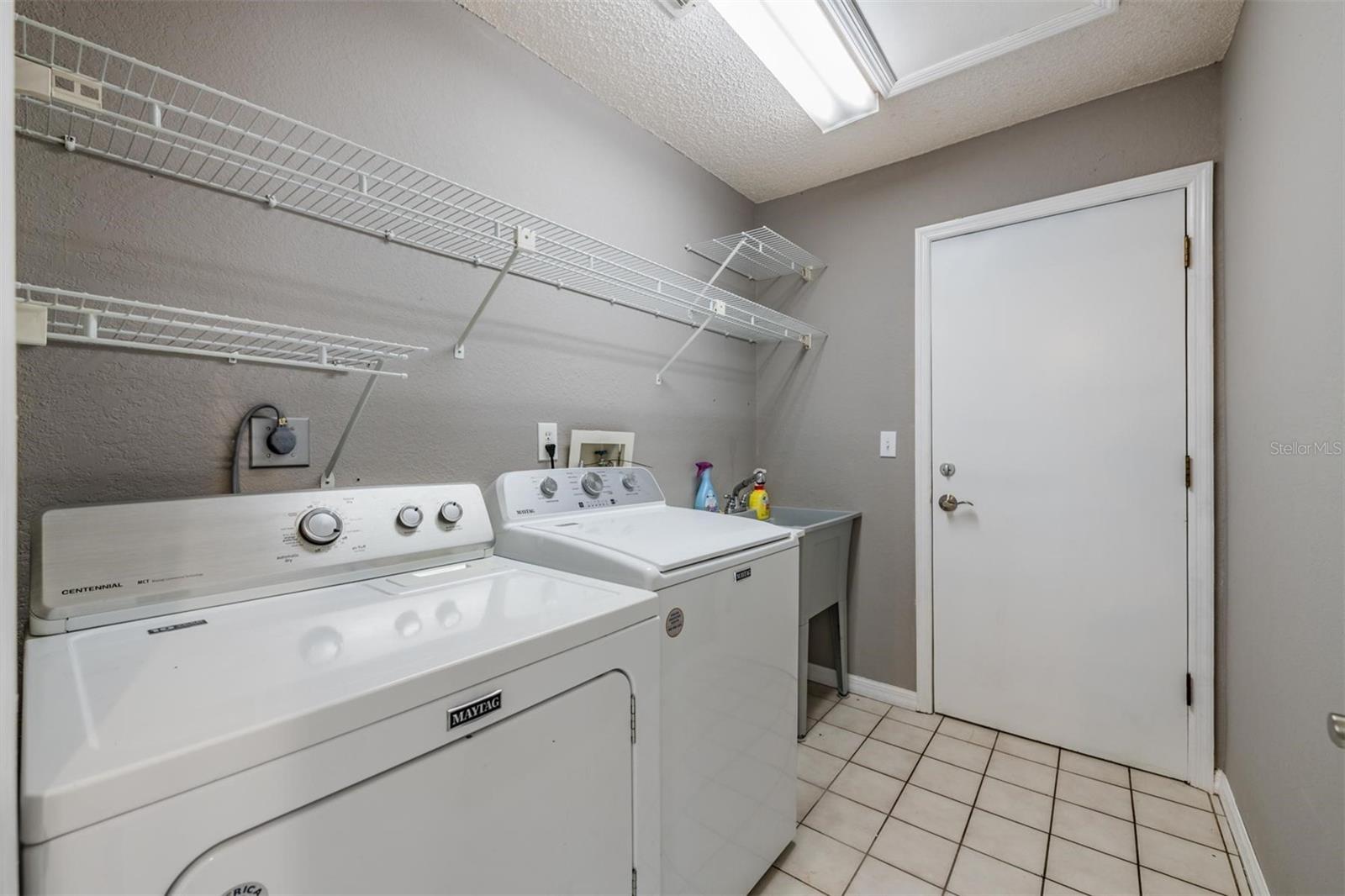 3817 NICHOLAS CIR — photo 58