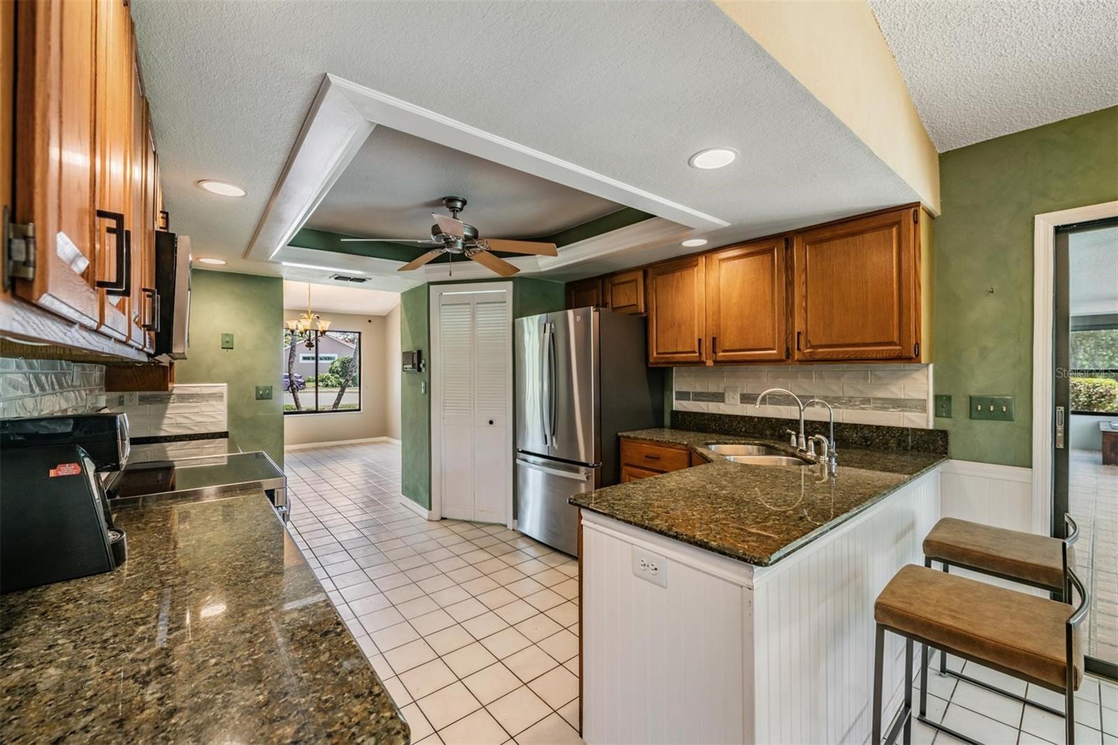 3817 NICHOLAS CIR — photo 33
