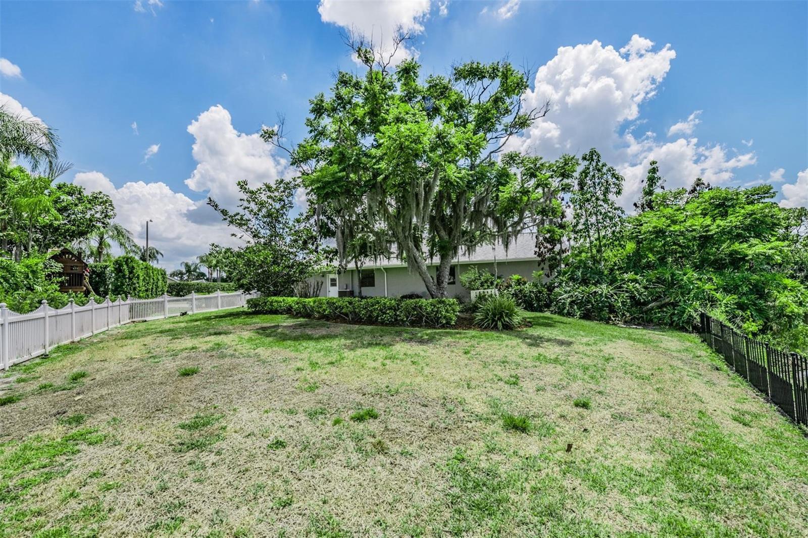 3817 NICHOLAS CIR — photo 15
