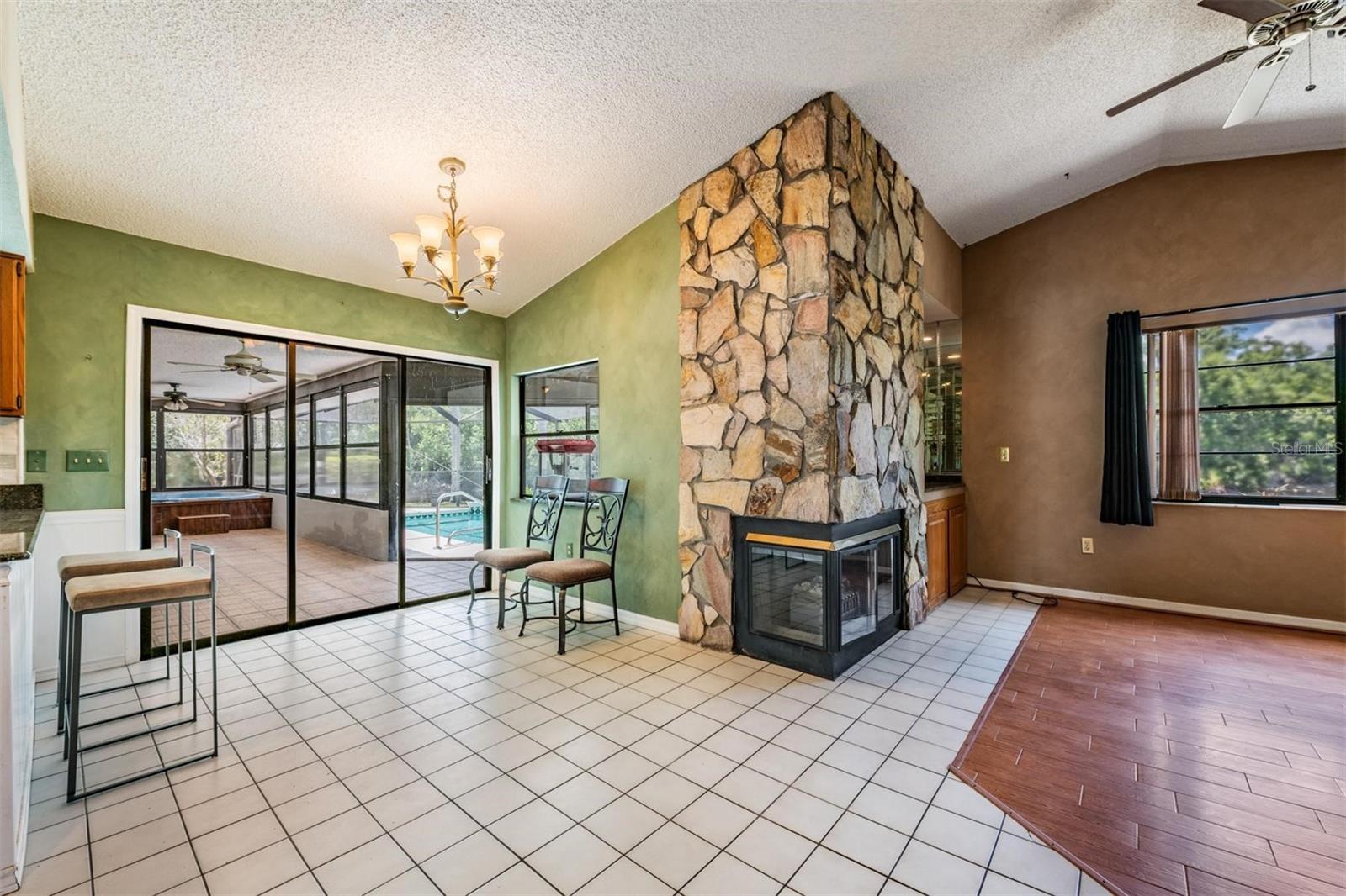 3817 NICHOLAS CIR — photo 26